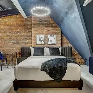1595 Dr Peinfeld By Ellegancia Hotel Montreal