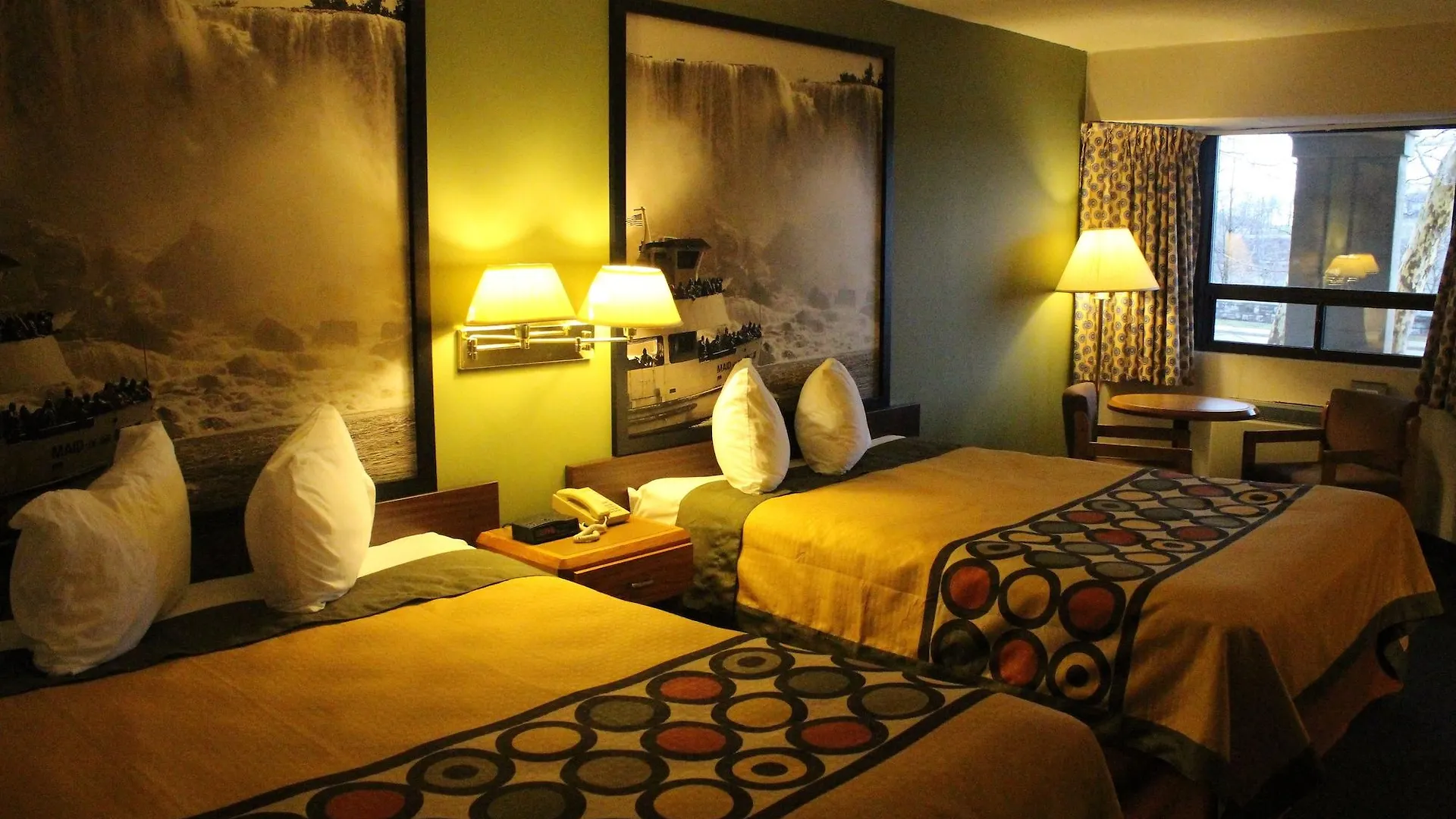 Super 8 By Wyndham Niagara Falls North Hotel