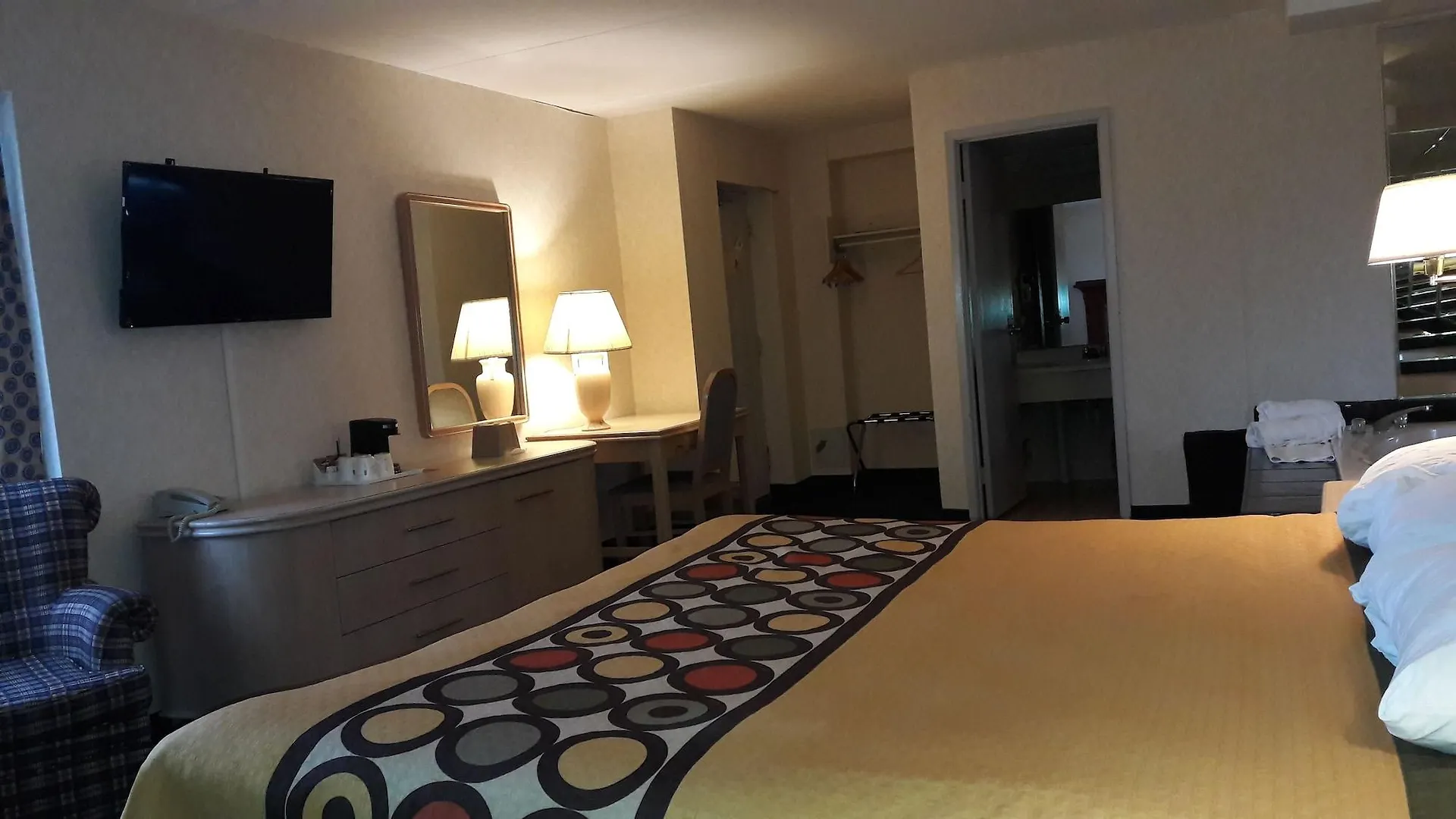 Super 8 By Wyndham Niagara Falls North