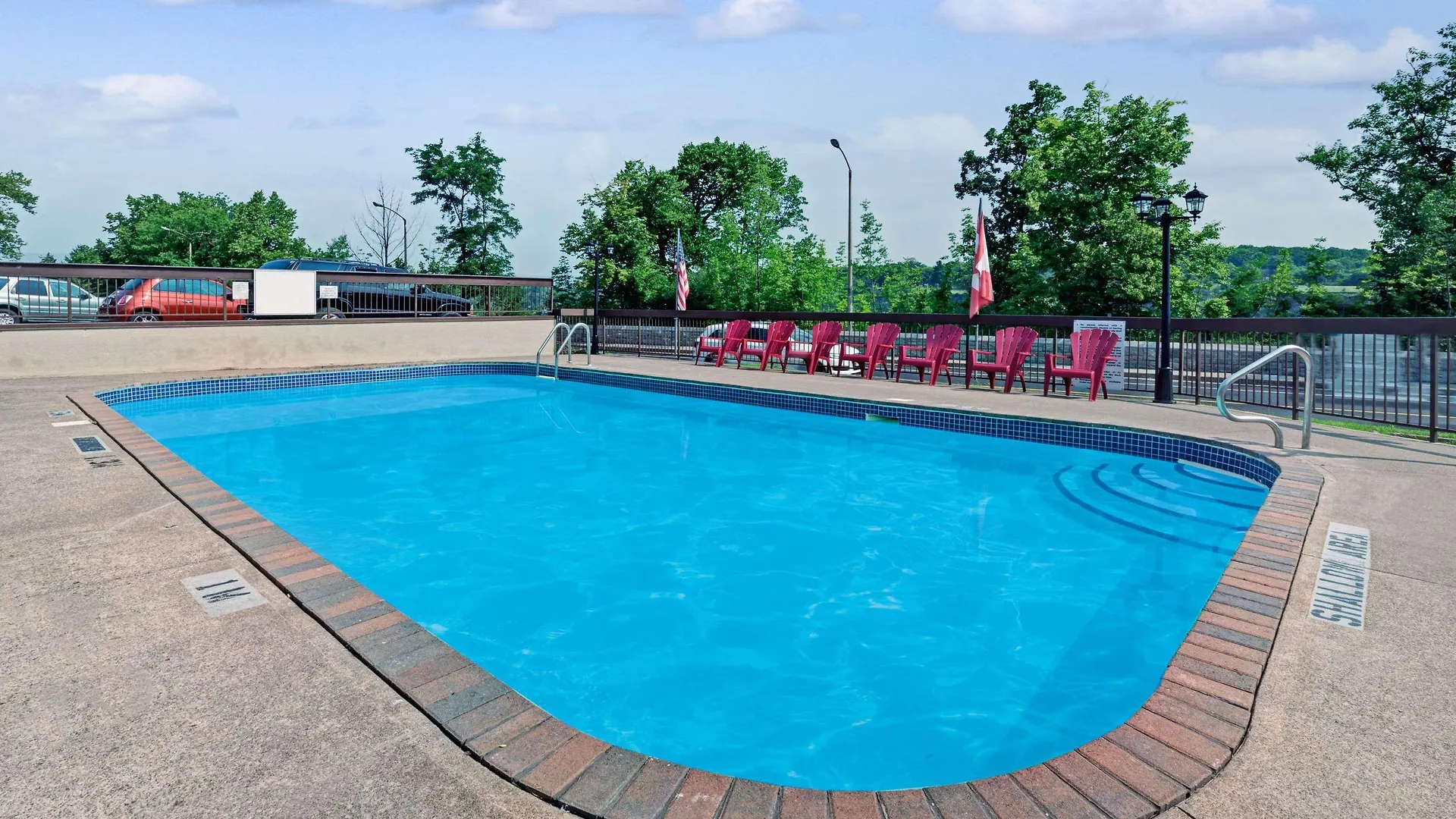 Super 8 By Wyndham Niagara Falls North 0*,  Canada
