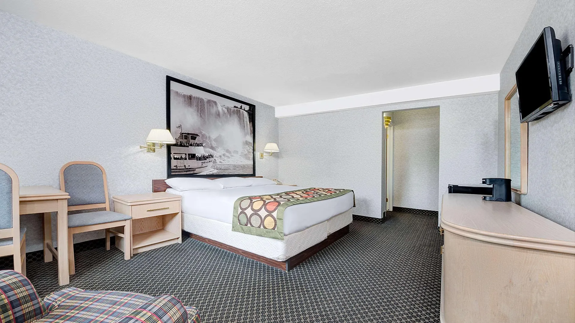 Super 8 By Wyndham Niagara Falls North Hotel